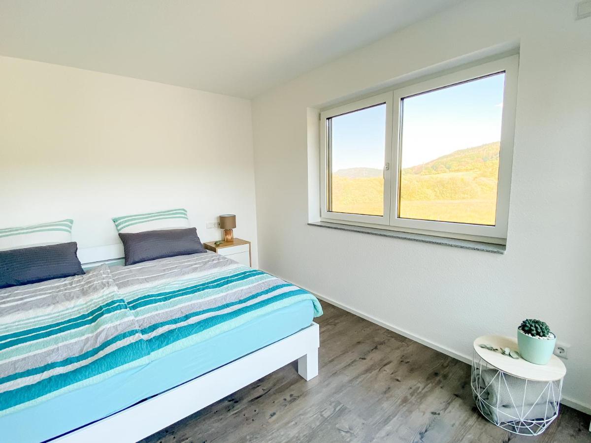 Wunderschoene Helle Wohnung Mit Grosser Dachterrasse กอทท์มาดิงเกน ภายนอก รูปภาพ